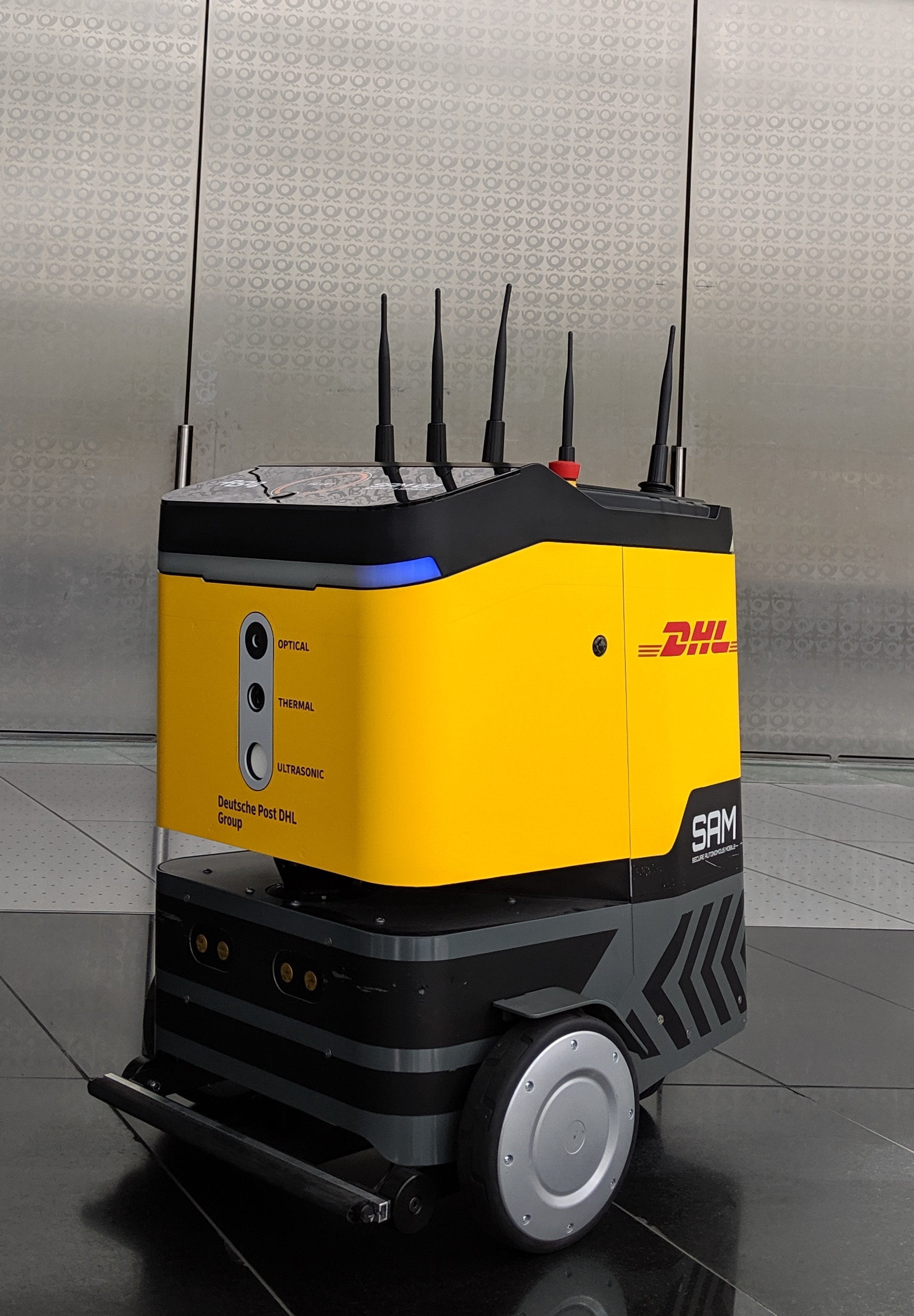Pet AI Companion — Technical Business Manager ·Jonker Makis Robotics (NL)